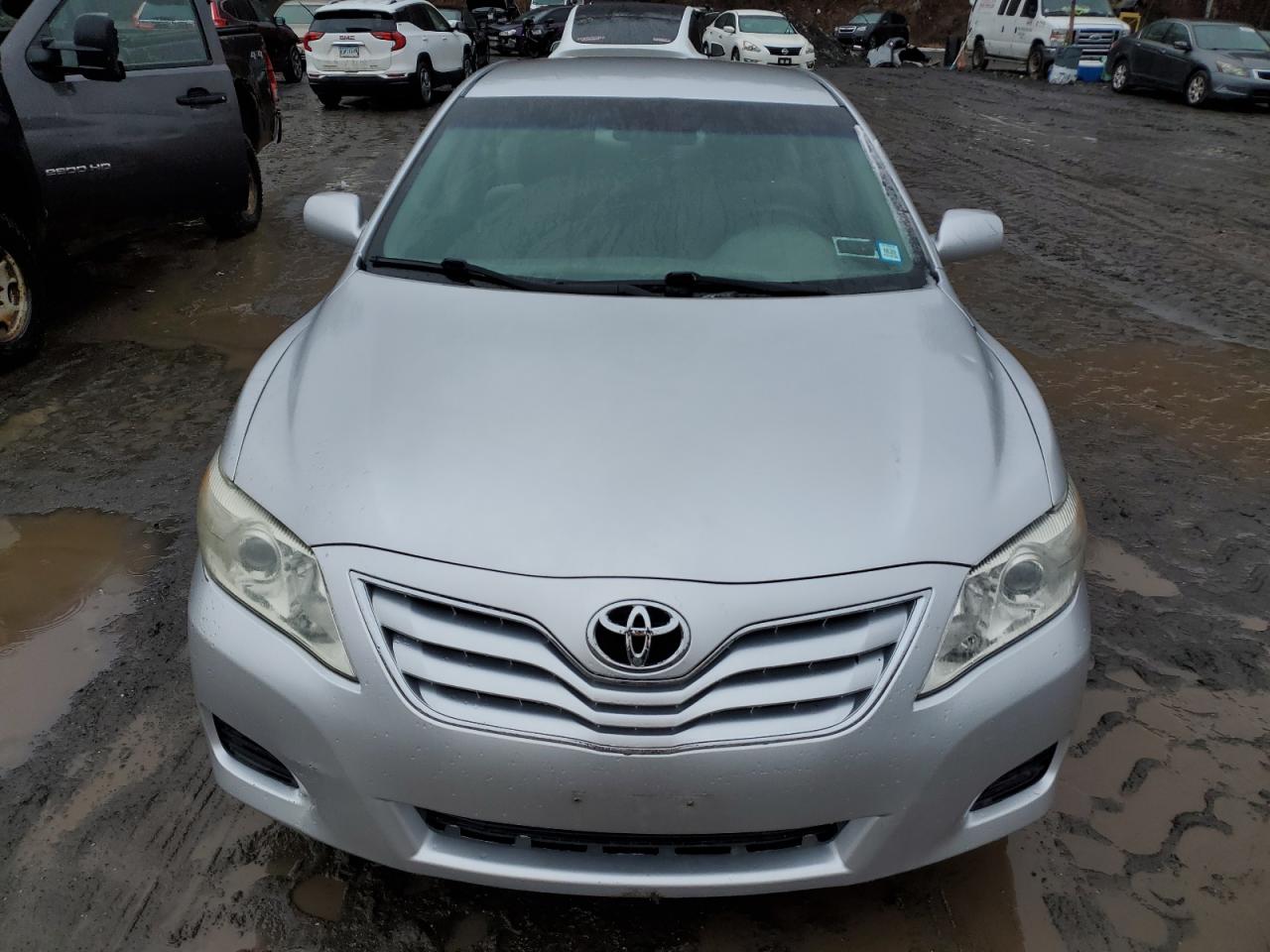 2011 Toyota Camry - Image 5