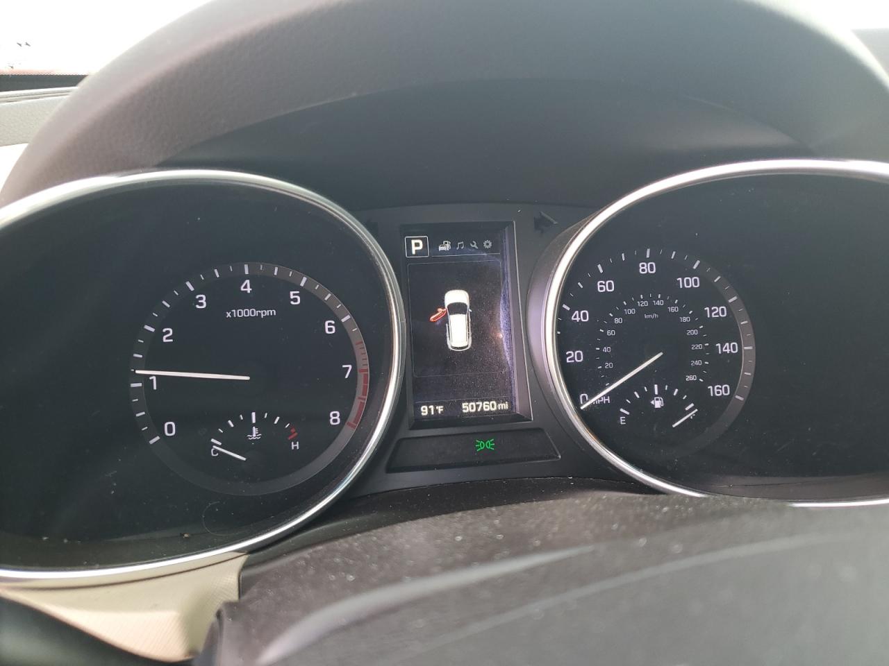 2017 Hyundai Santa Fe - Image 9