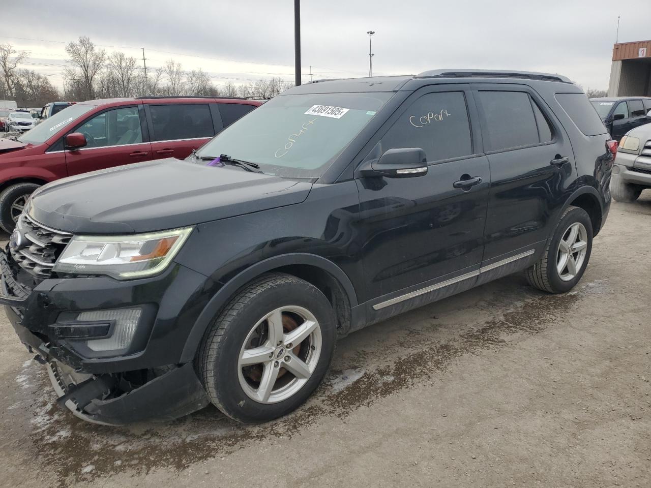 2017 Ford Explorer Xlt zu verkaufen in Fort Wayne, IN - Front End