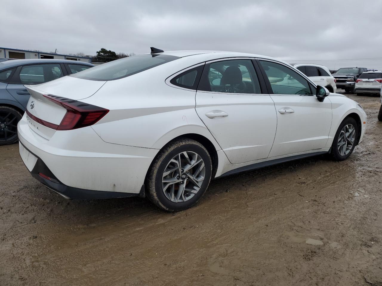 2022 Hyundai Sonata - Image 3