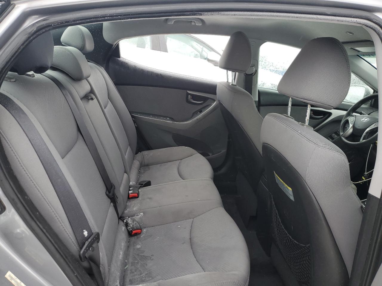 2013 Hyundai Elantra - Image 10