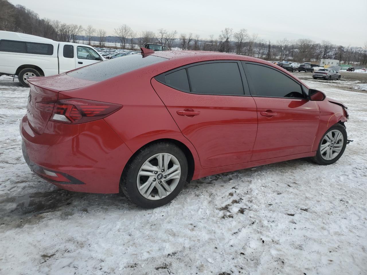 2020 Hyundai Elantra - Image 3