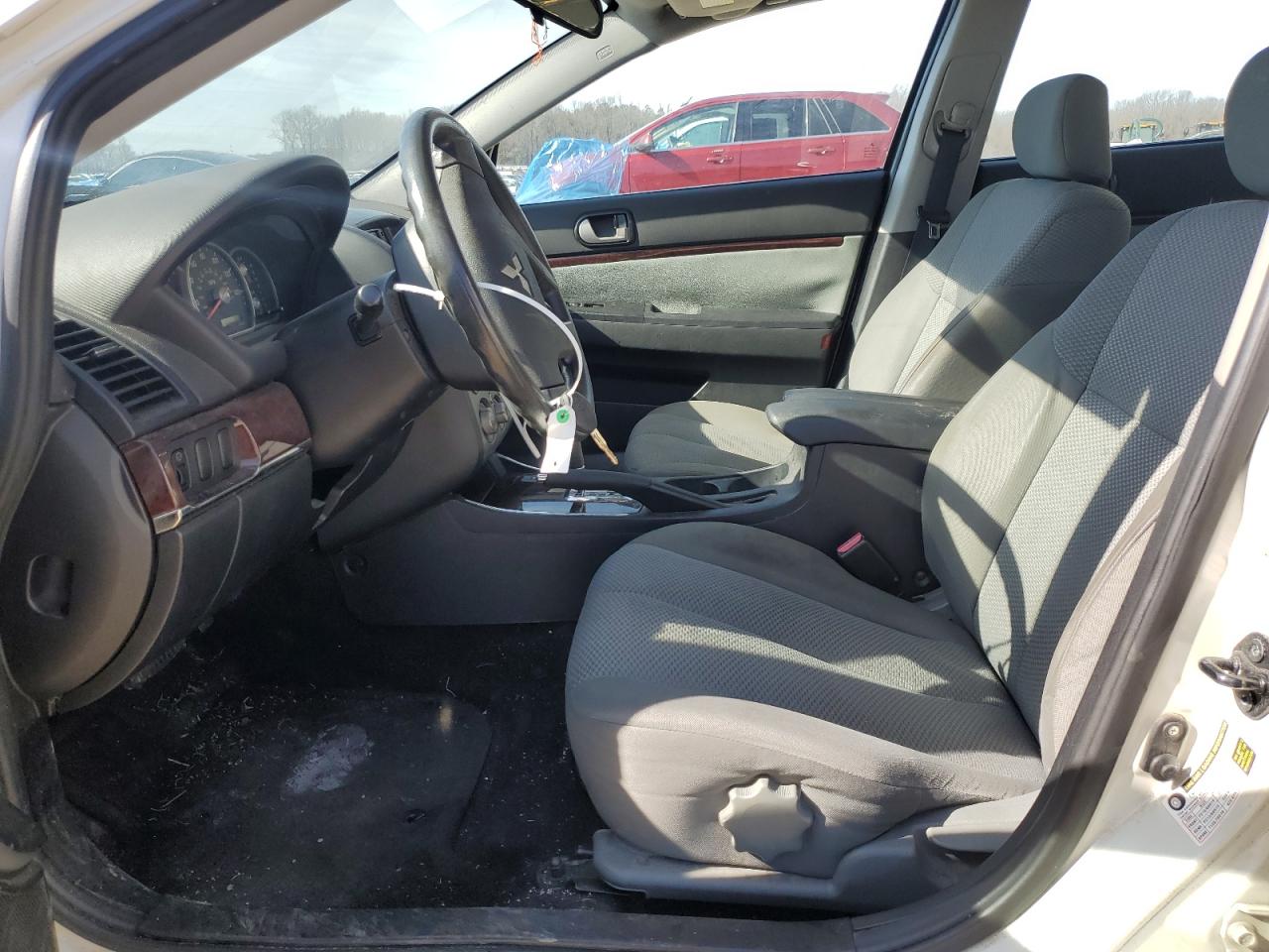 2009 Mitsubishi Galant - Image 7