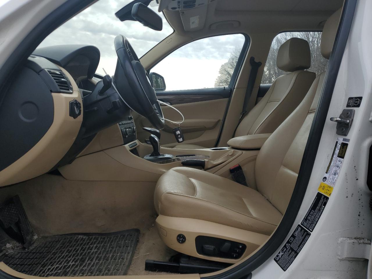 2013 BMW X1 - Image 7