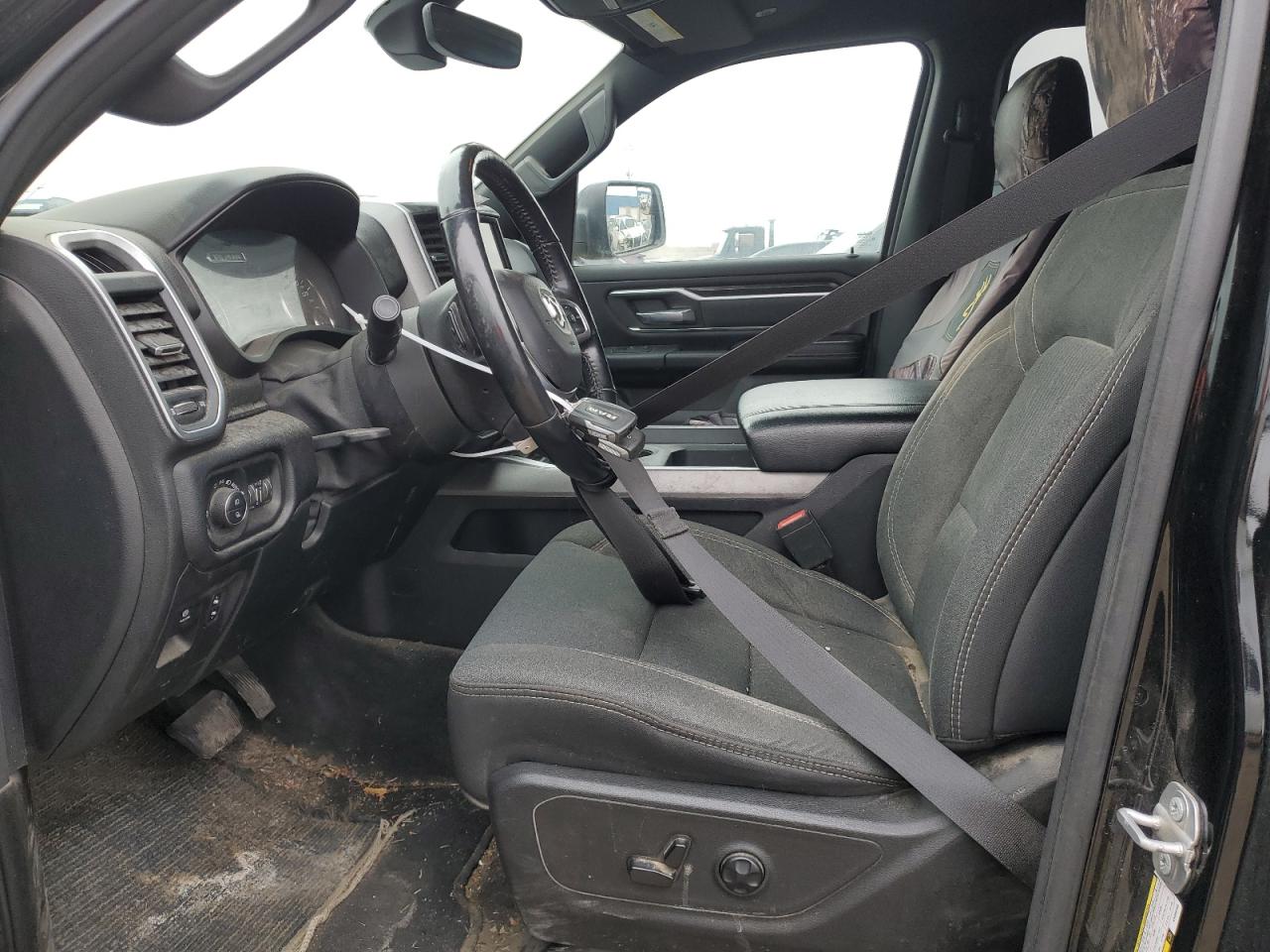 2019 RAM 1500 - Image 7