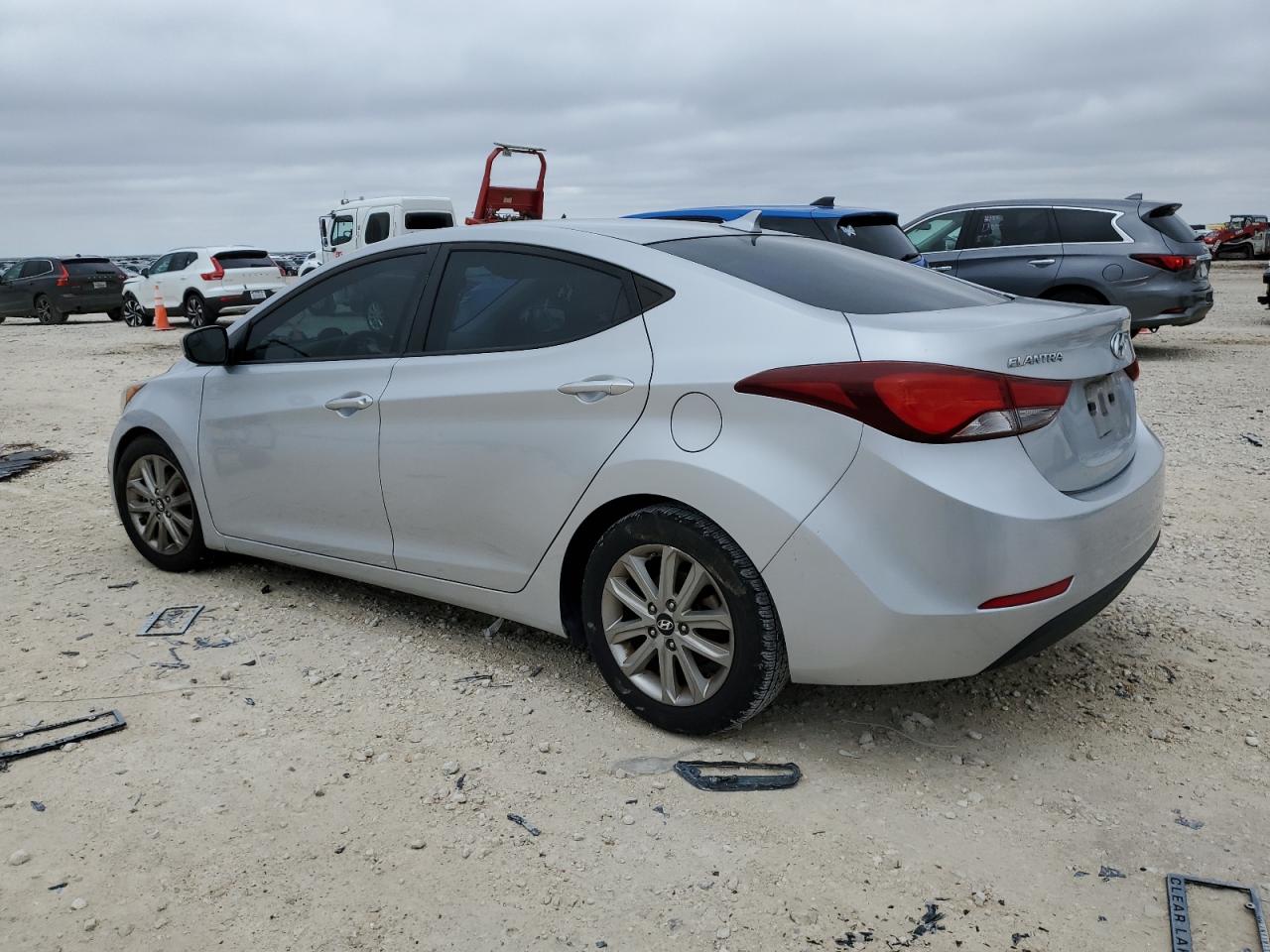 2014 Hyundai Elantra - Image 2