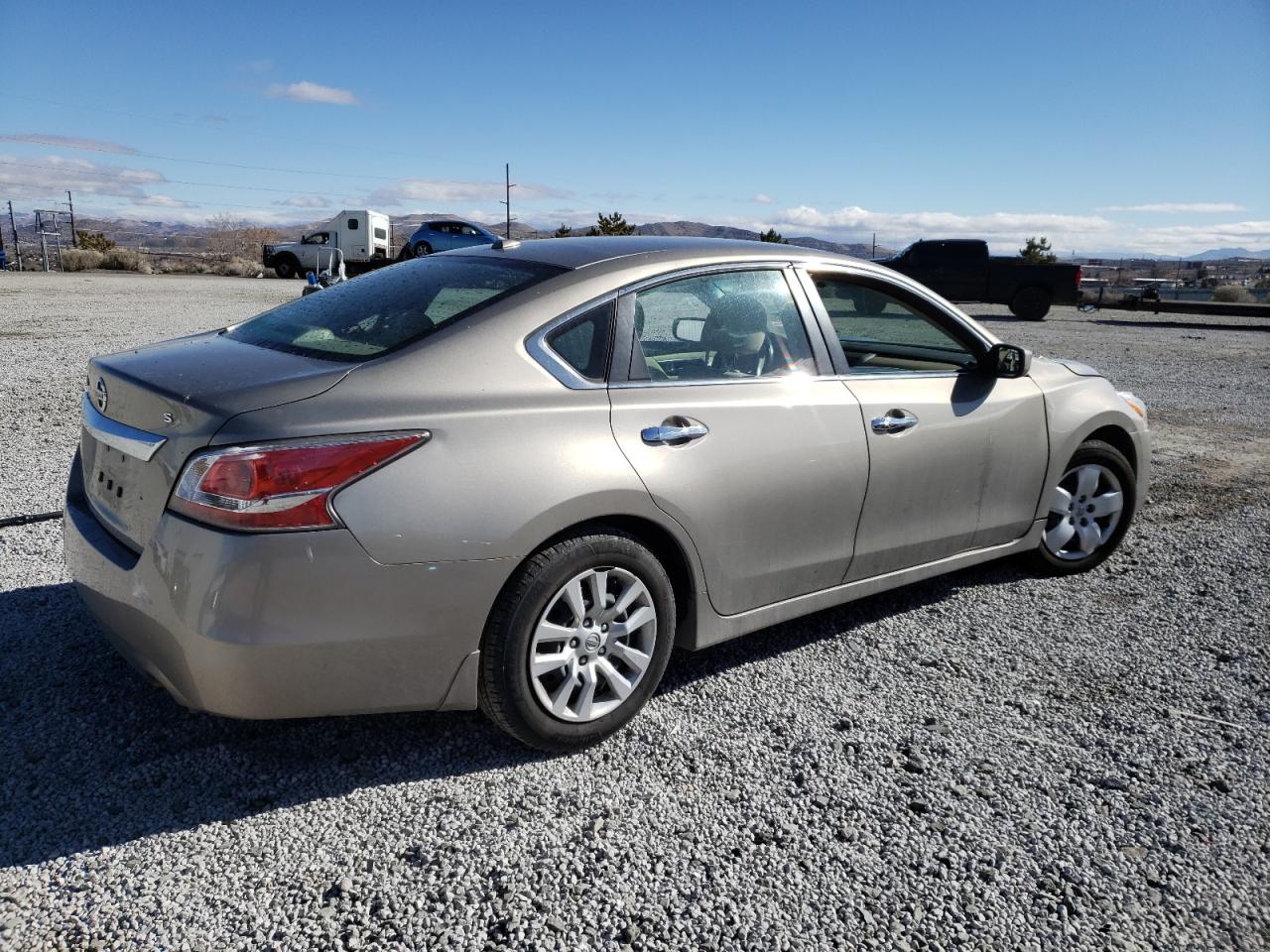 2015 Nissan Altima - Image 3