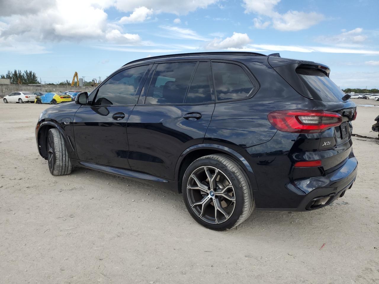 2023 BMW X5 - Image 2