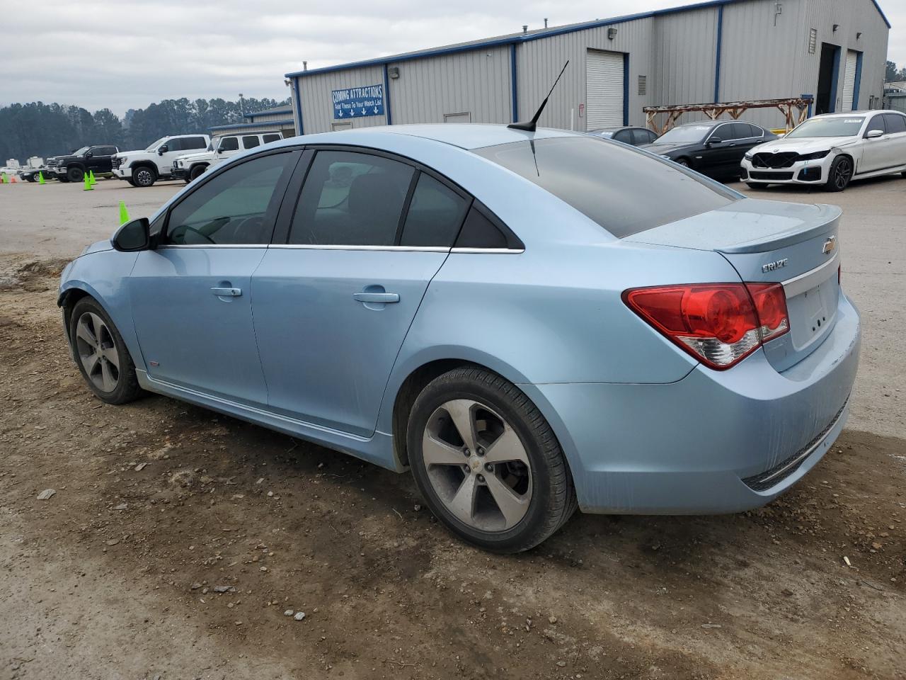 2011 Chevrolet Cruze - Image 2