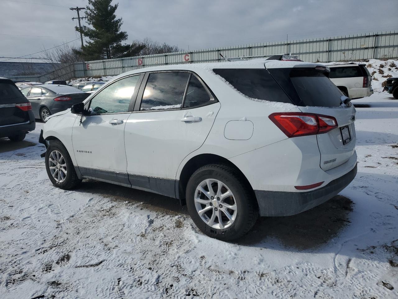 2021 Chevrolet Equinox - Image 2