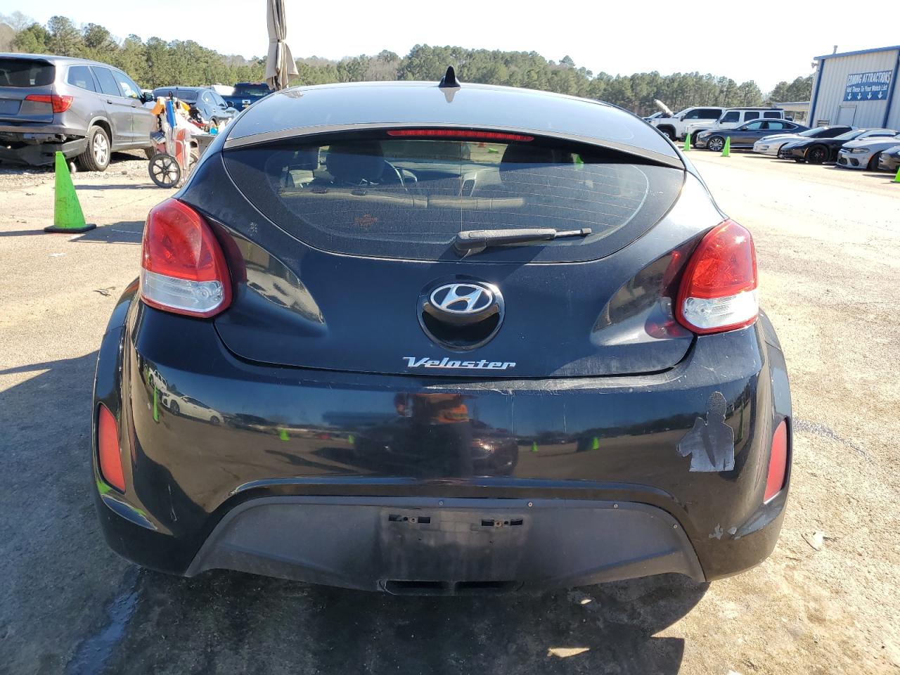 2013 Hyundai Veloster - Image 6