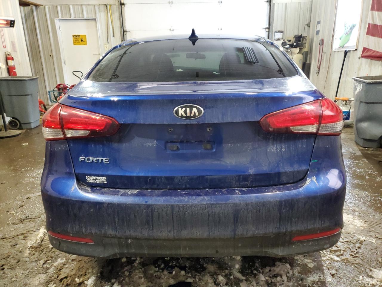 2017 Kia Forte - Image 6