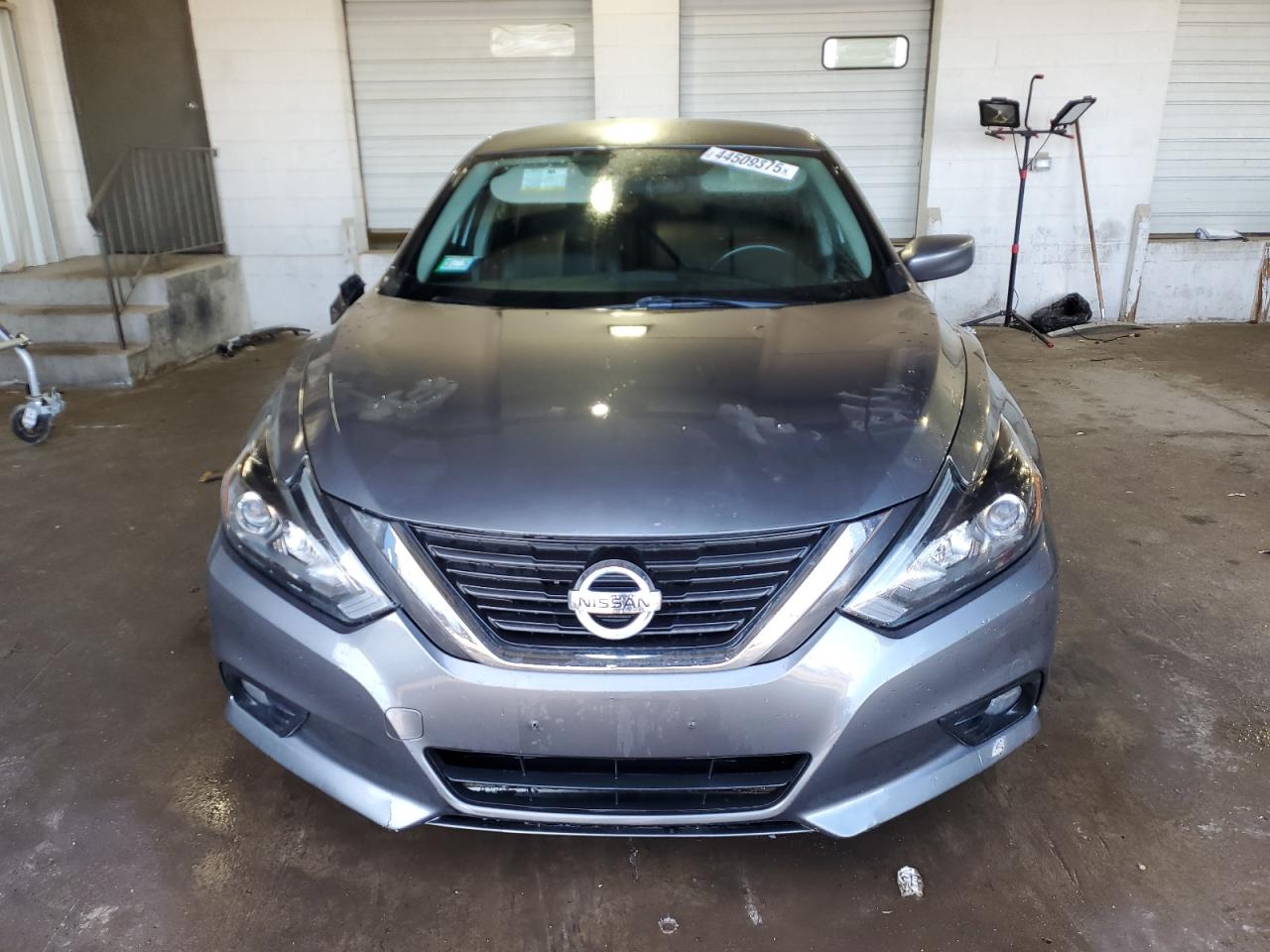 2017 Nissan Altima - Image 5