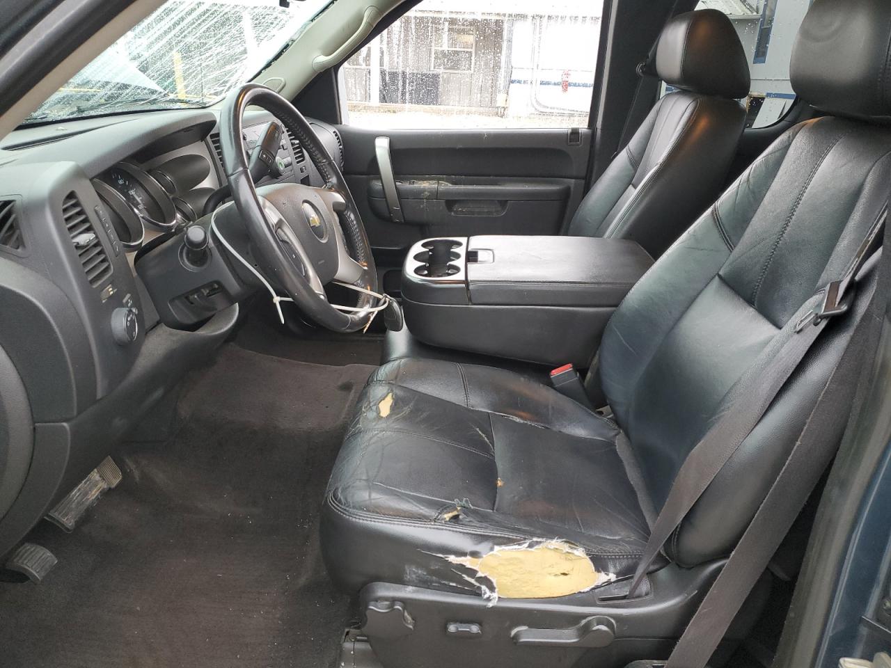2011 Chevrolet Silverado - Image 7