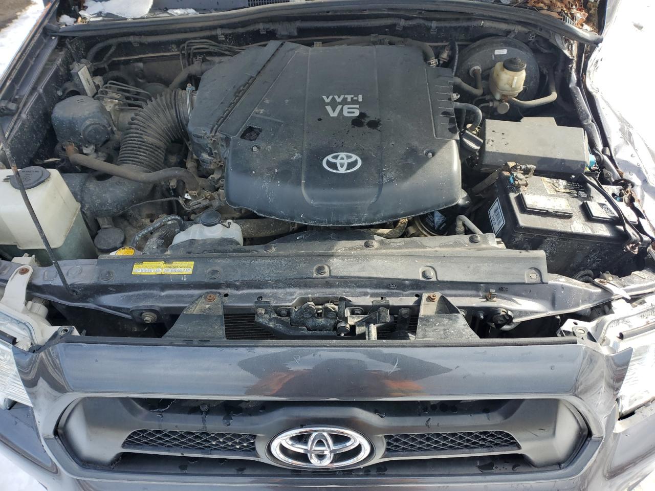 2014 Toyota Tacoma - Image 11