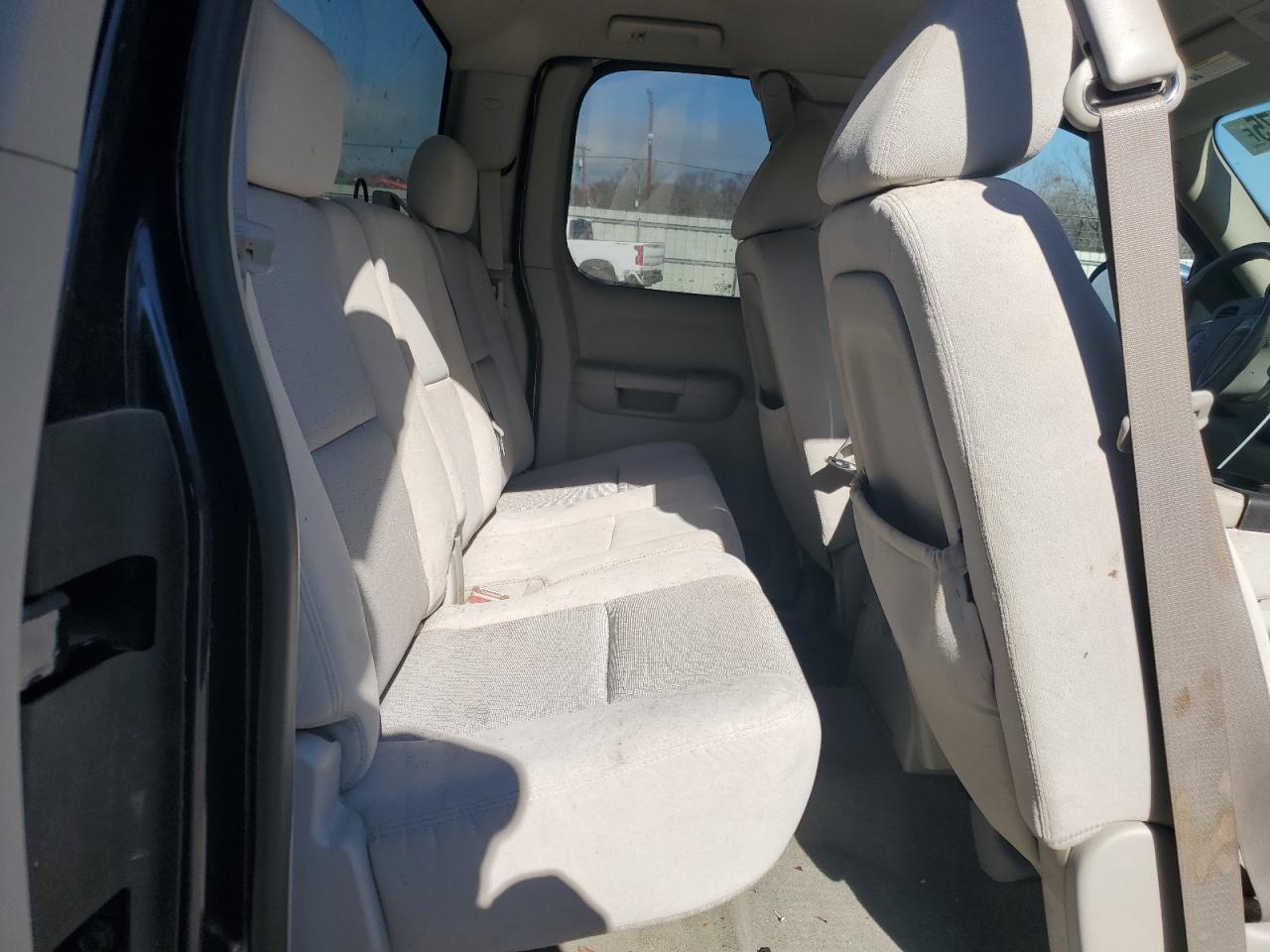 2009 GMC Sierra - Image 10