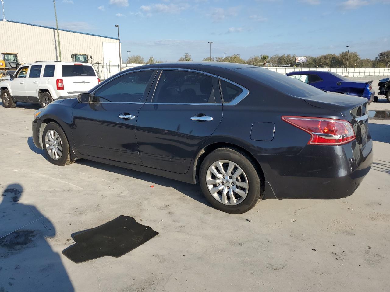 2013 Nissan Altima - Image 2