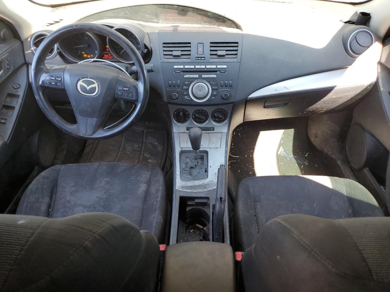 2010 Mazda 3 - Image 8