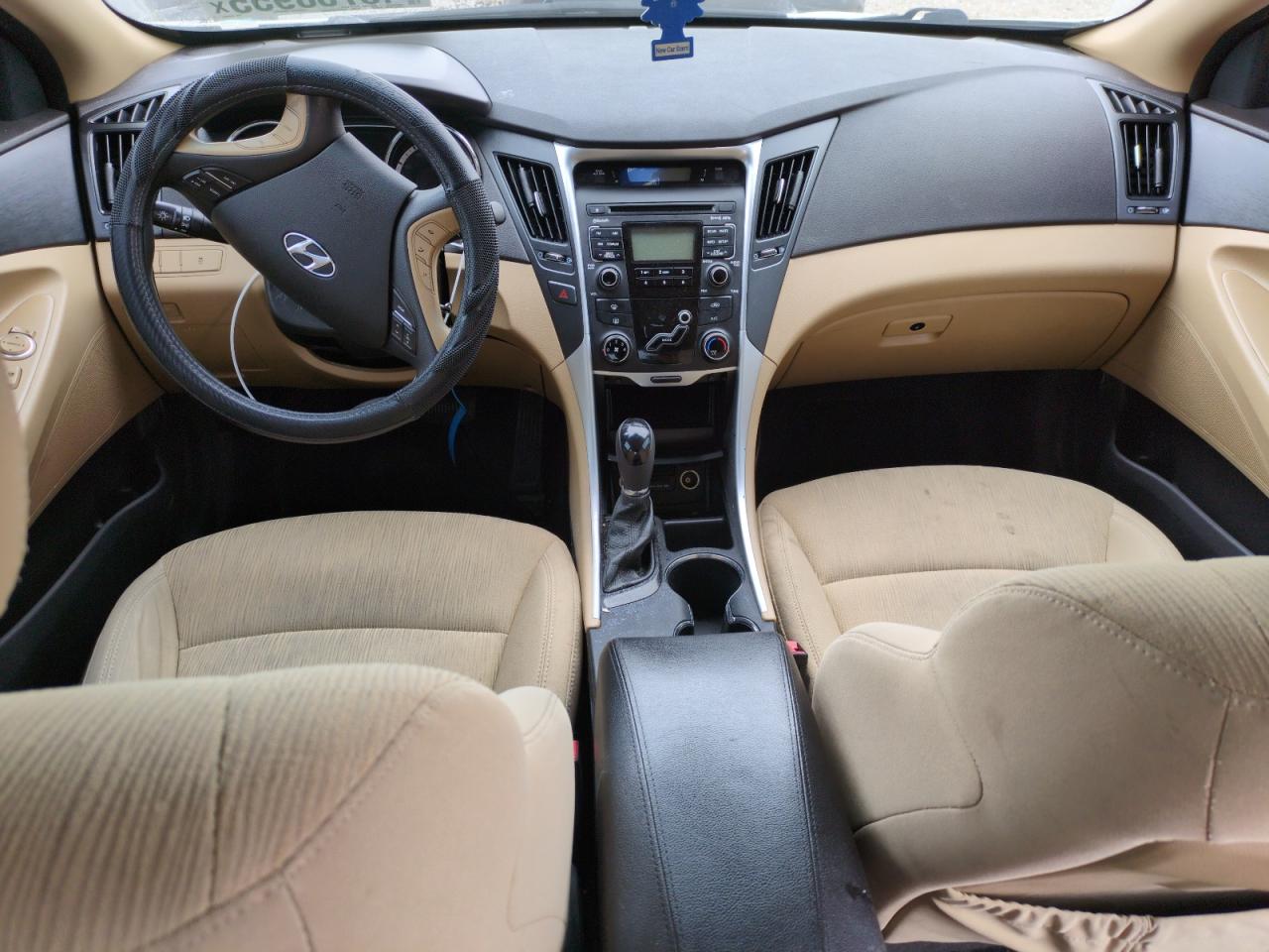 2011 Hyundai Sonata - Image 8