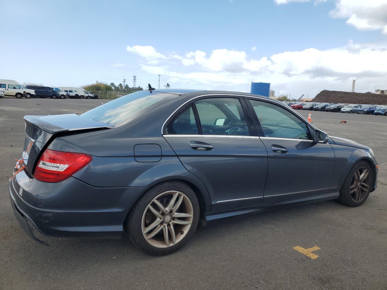 2014 Mercedes-Benz C-klasse - Image 3