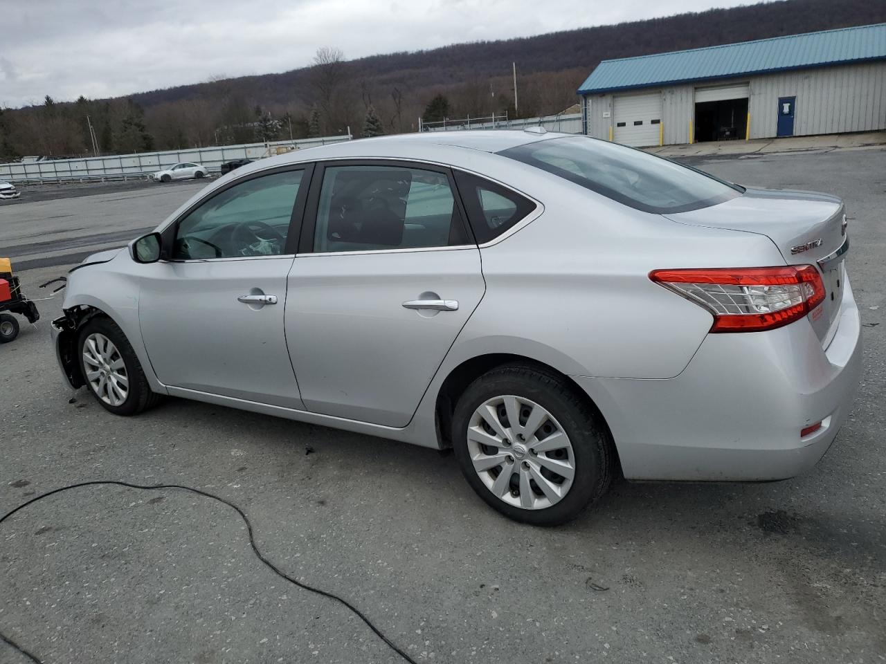 2015 Nissan Sentra - Image 2