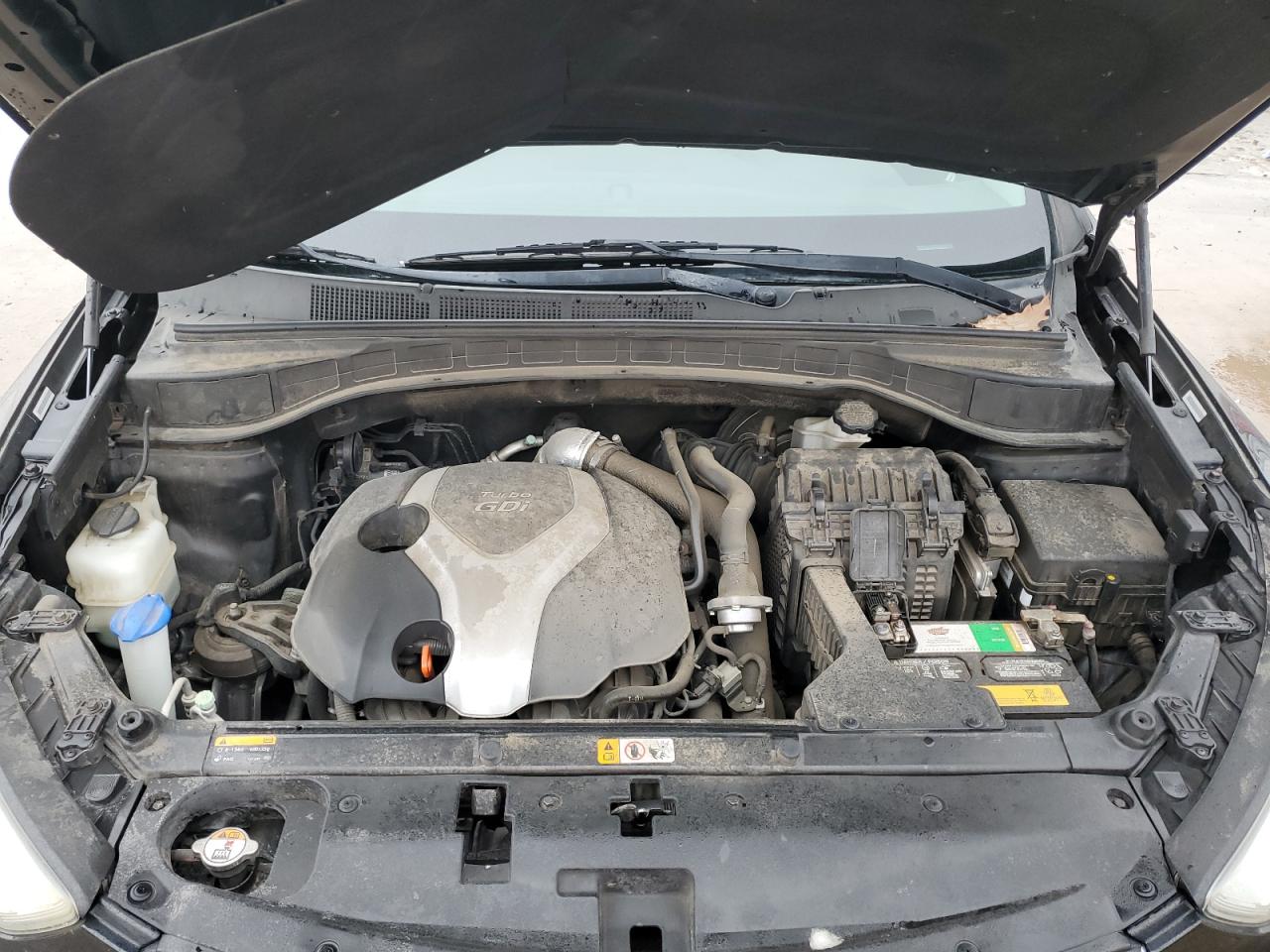2014 Hyundai Santa Fe - Image 12