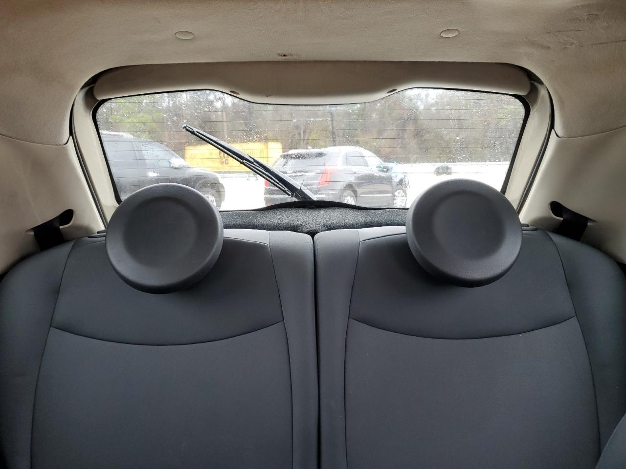 2012 Fiat 500 - Image 10
