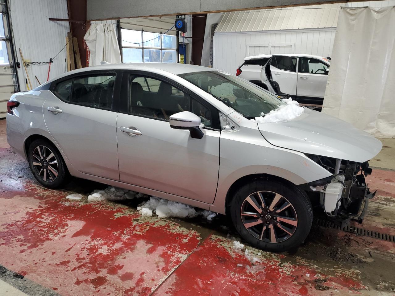 2021 Nissan Versa - Image 4