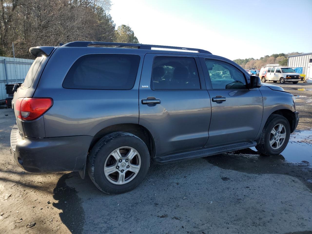 2016 Toyota Sequoia - Image 3