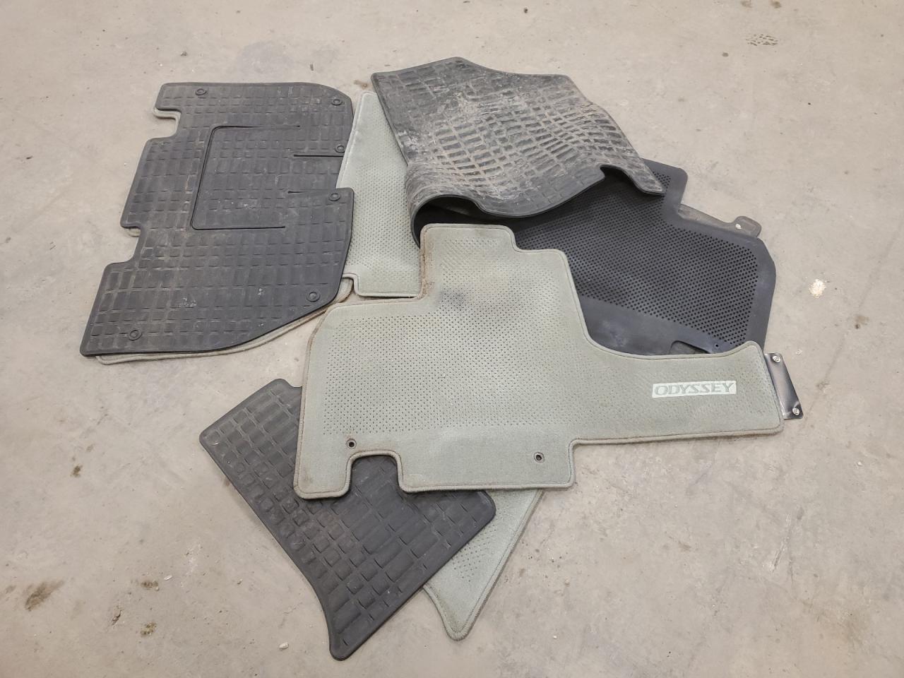 2007 Honda Odyssey - Image 13