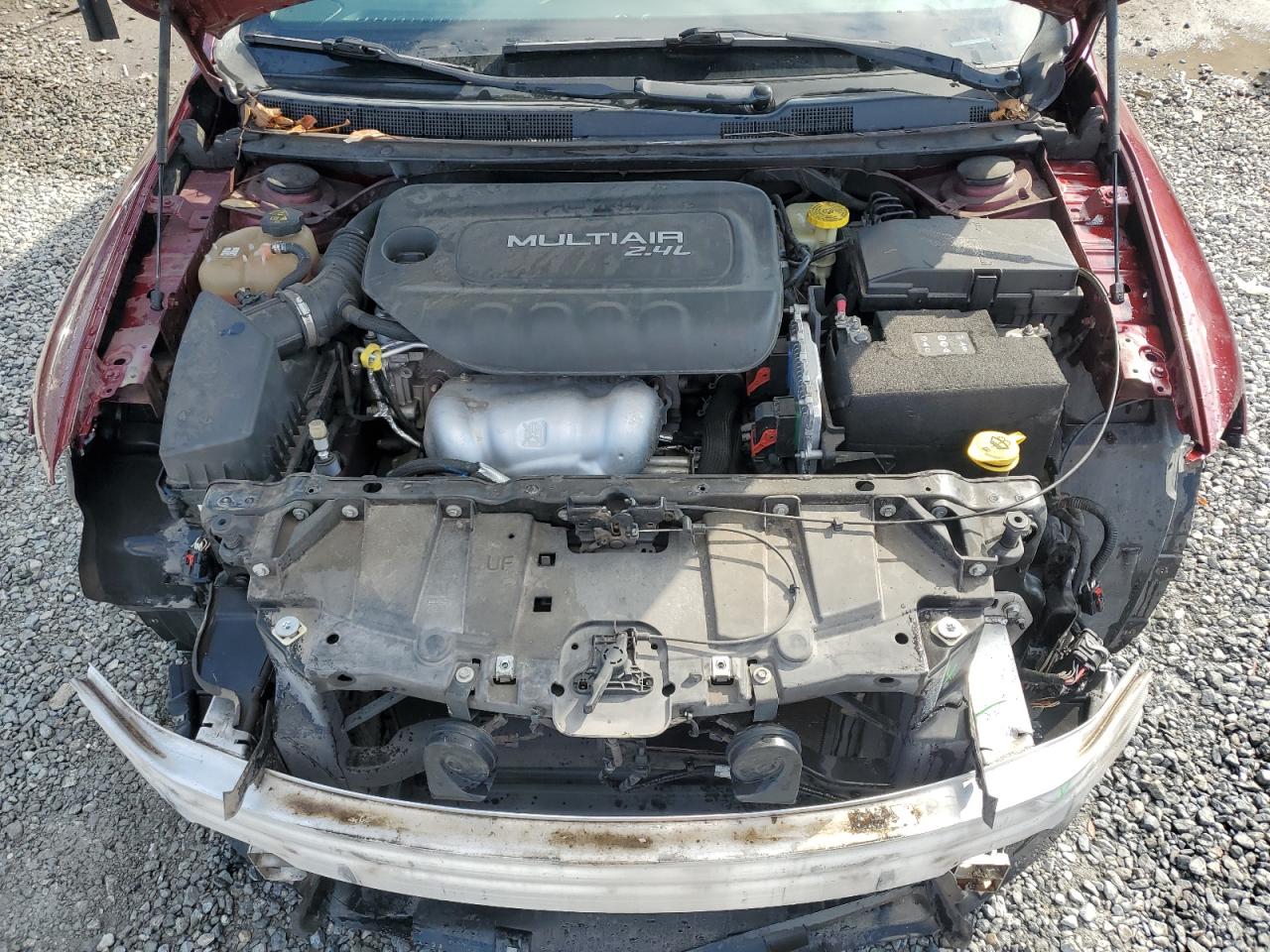 2016 Chrysler 200 - Image 11