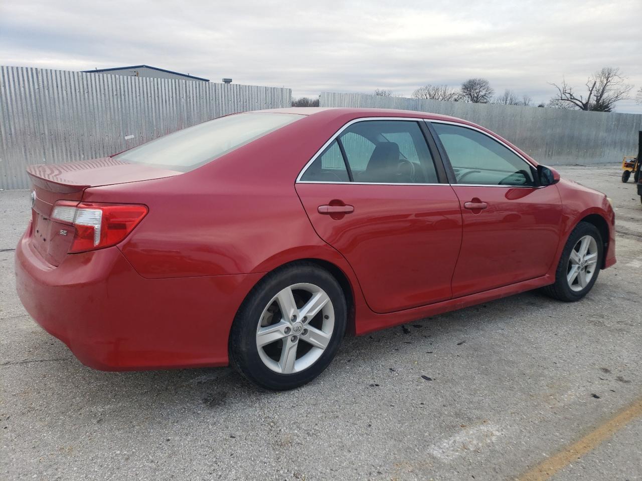 2014 Toyota Camry - Image 3