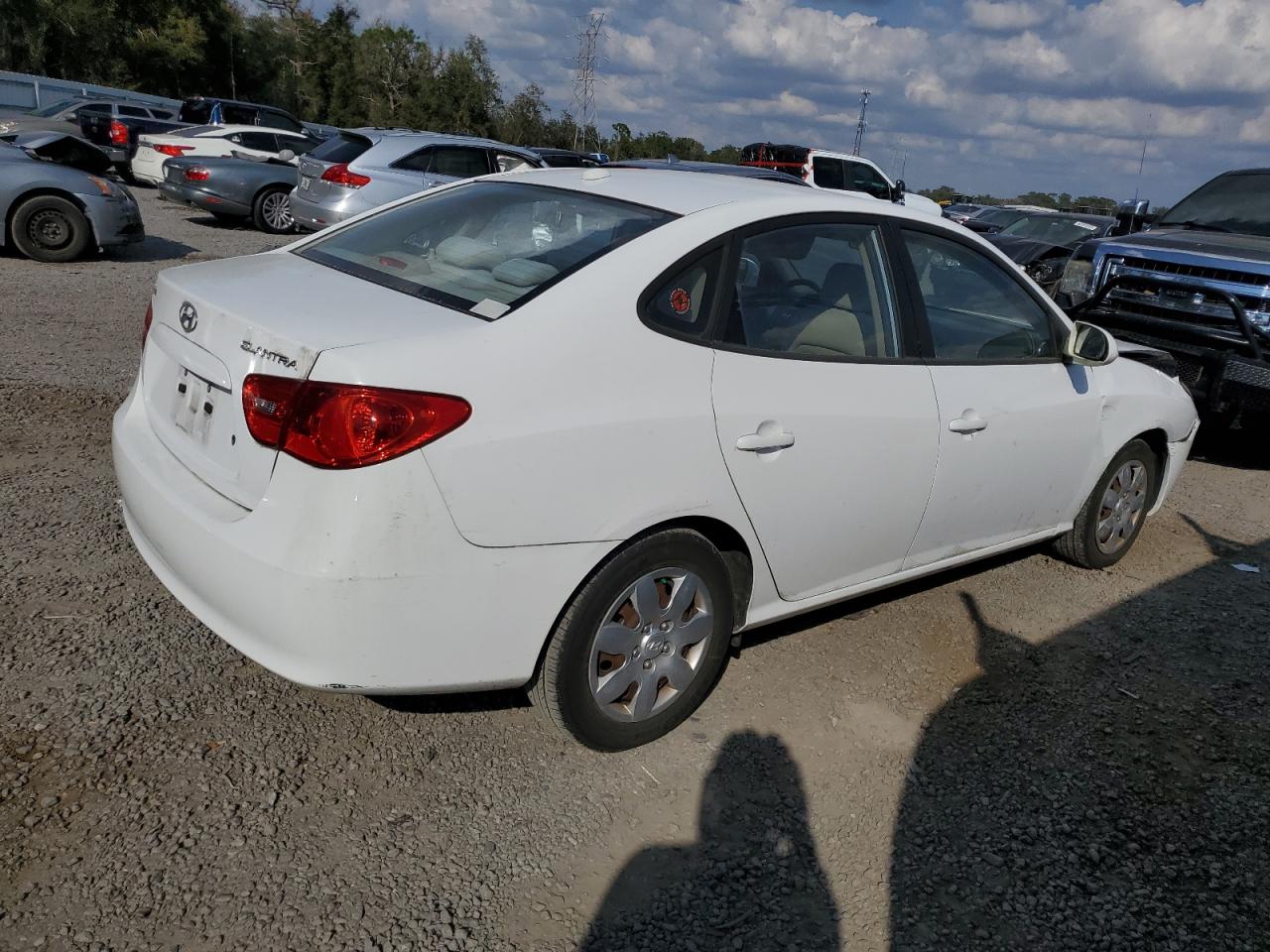 2007 Hyundai Elantra - Image 3