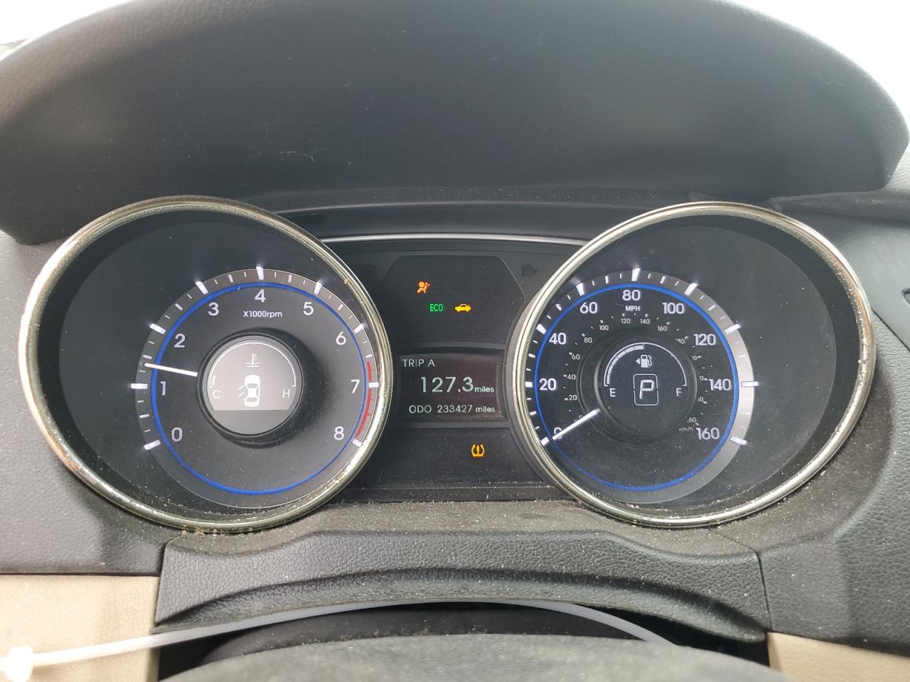 2012 Hyundai Sonata - Image 9