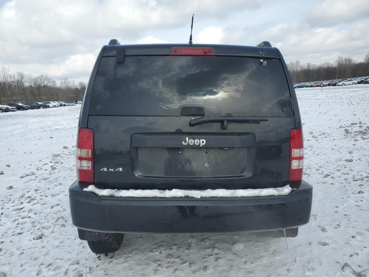 2012 Jeep Liberty (North America) - Image 6