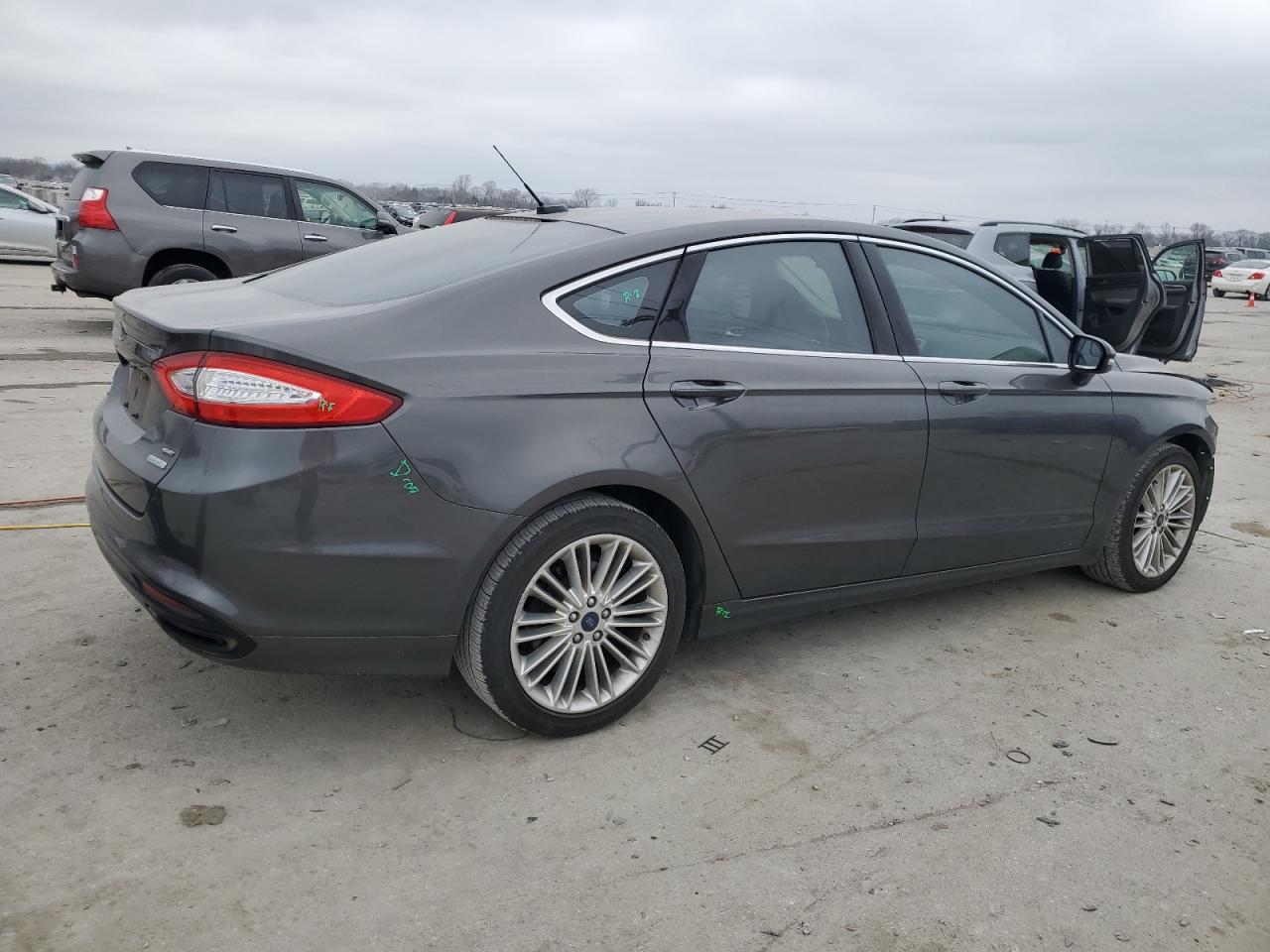 2016 Ford Fusion - Image 3