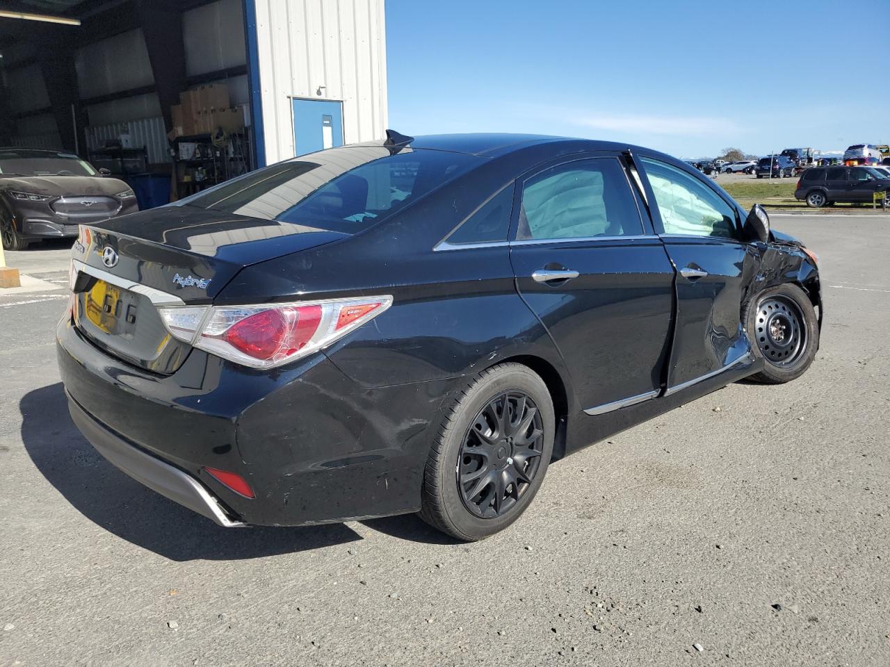 2012 Hyundai Sonata - Image 3