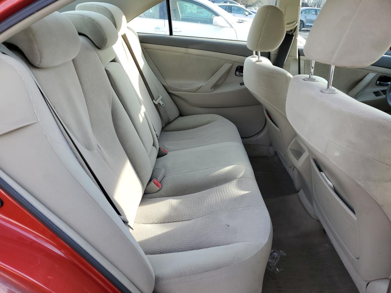 2011 Toyota Camry - Image 10