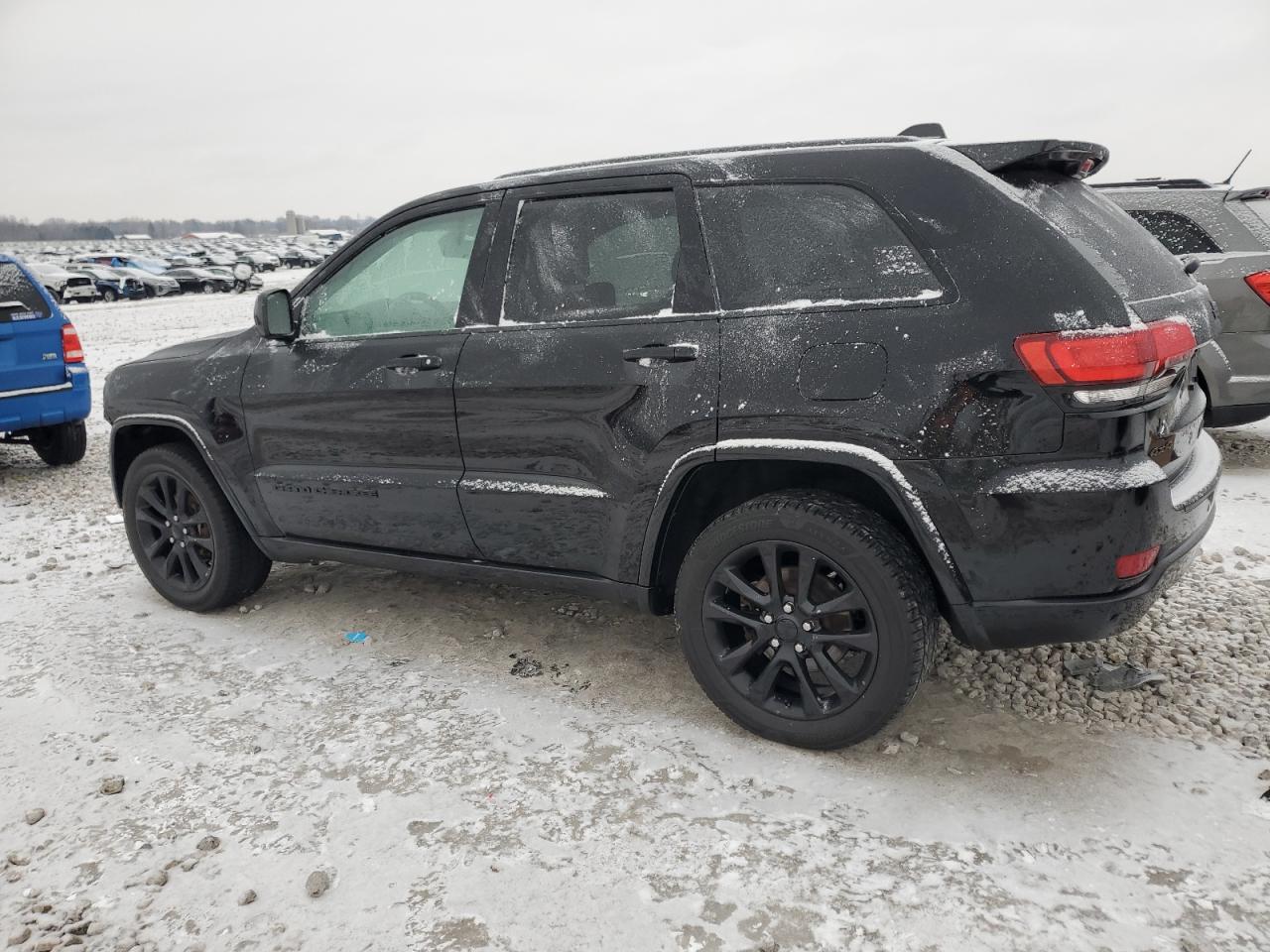 2020 Jeep Grand Cherokee - Image 2