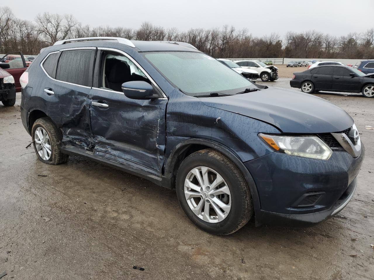 2015 Nissan Rogue - Image 4