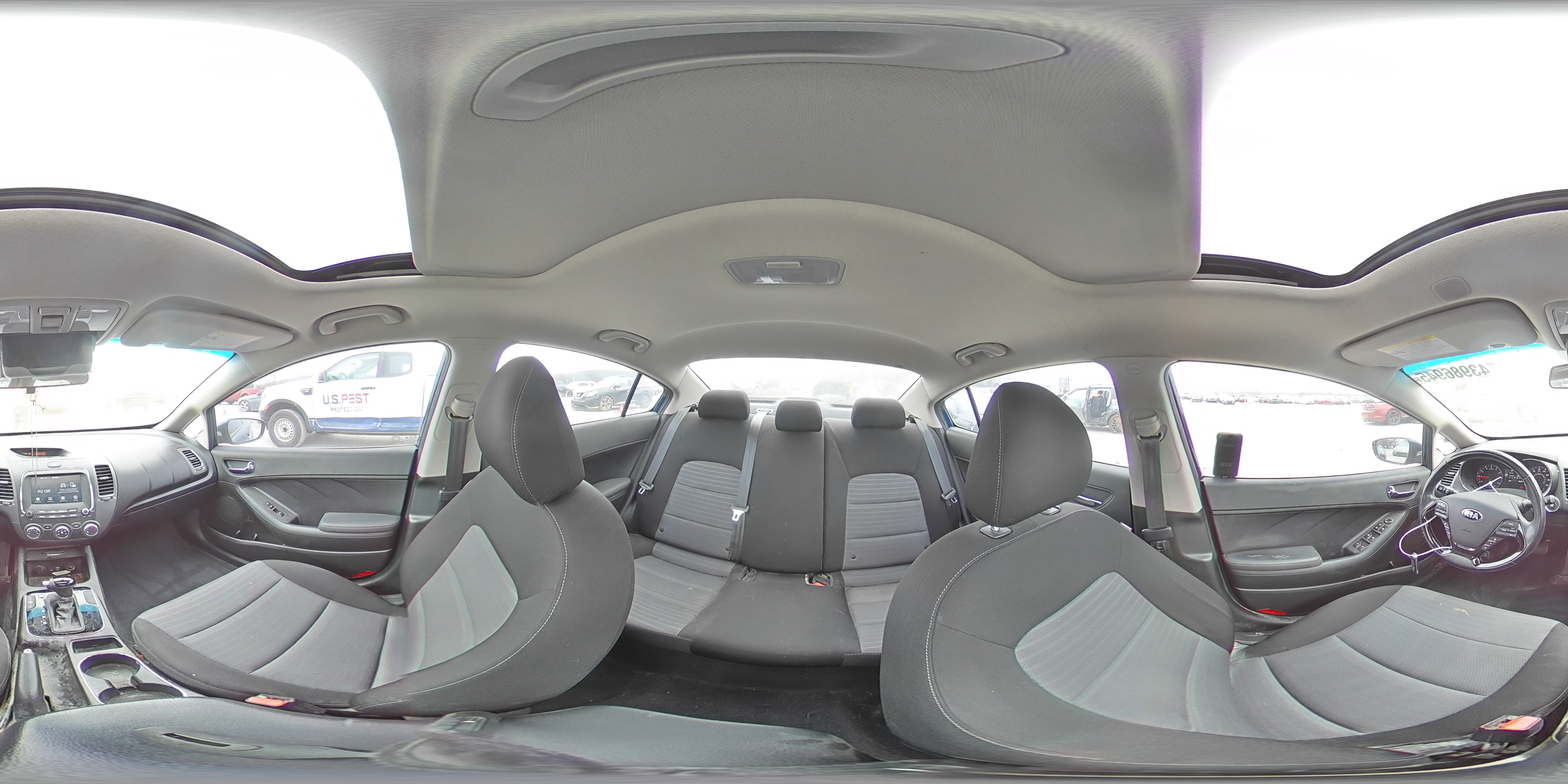 2018 Kia Forte - Image 13