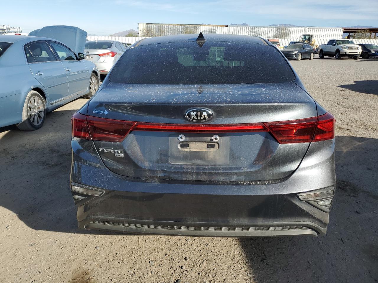2021 Kia Forte - Image 6