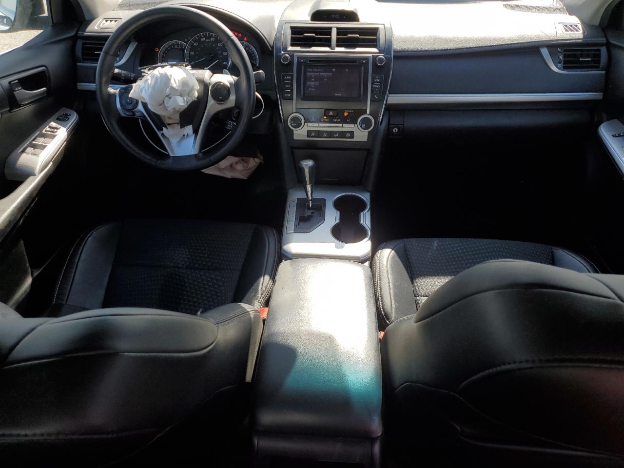 2014 Toyota Camry - Image 8