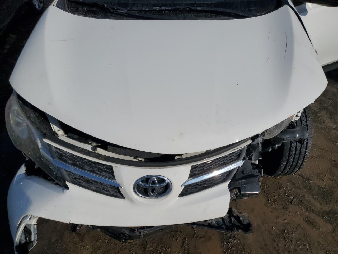 2015 Toyota RAV 4 - Image 12
