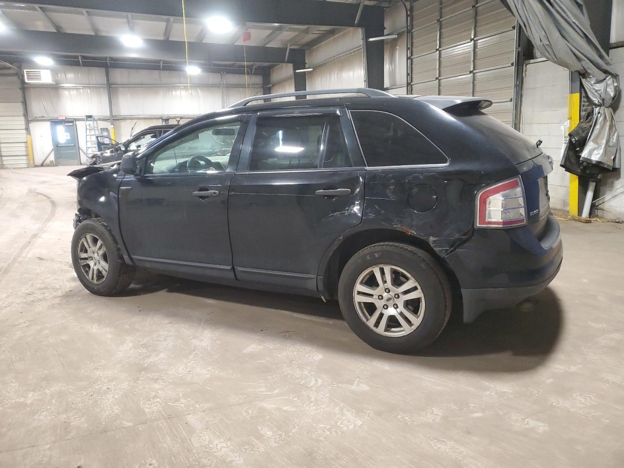 2007 Ford Edge - Image 2