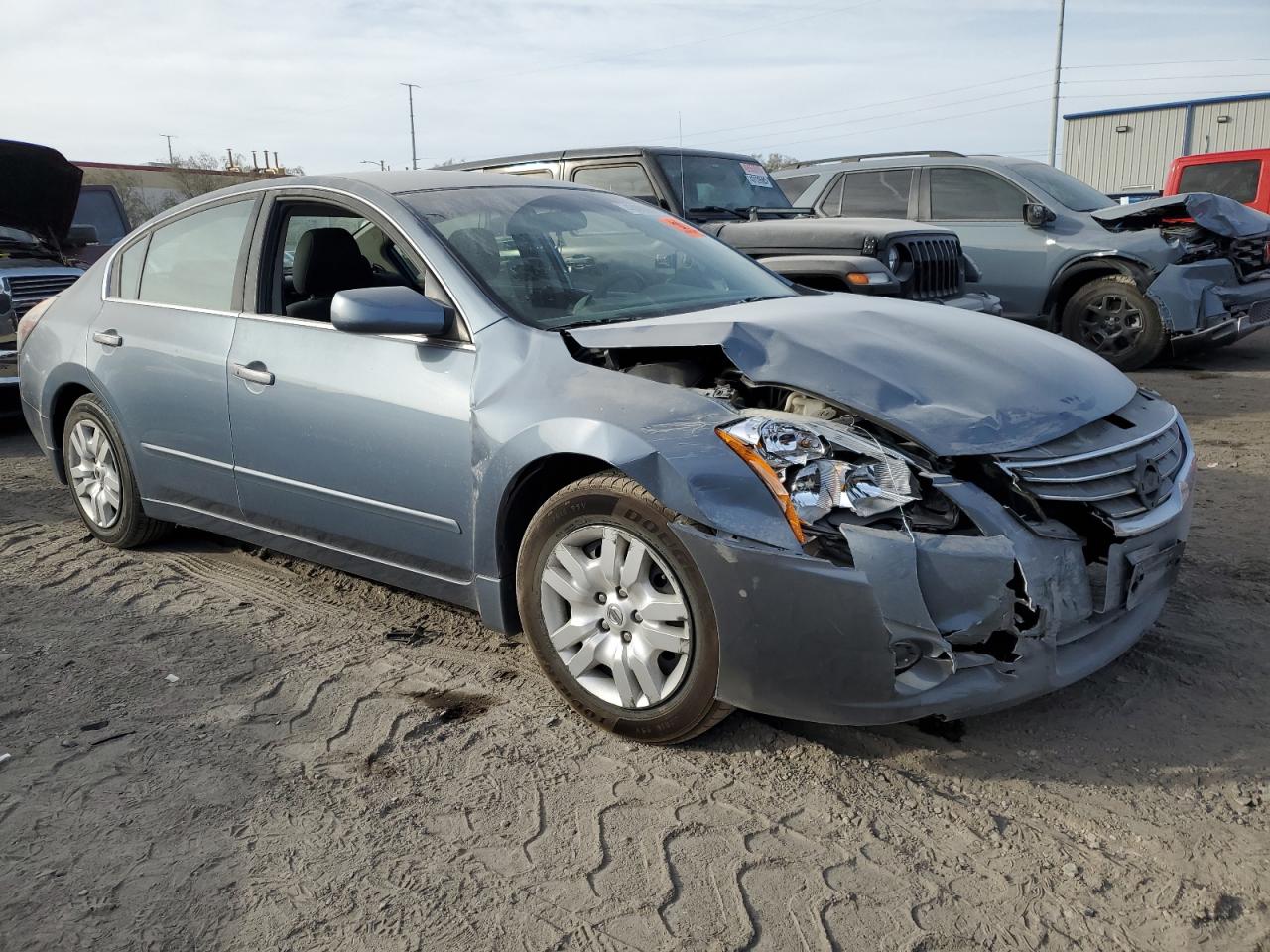 2010 Nissan Altima - Image 4