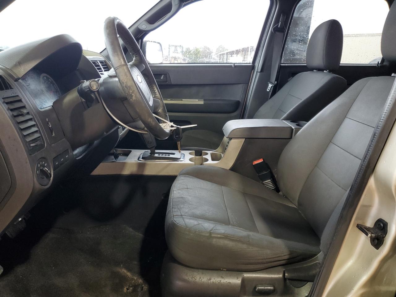 2010 Ford Escape - Image 7