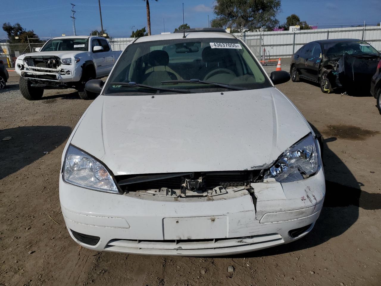 2005 Ford Focus - Image 5