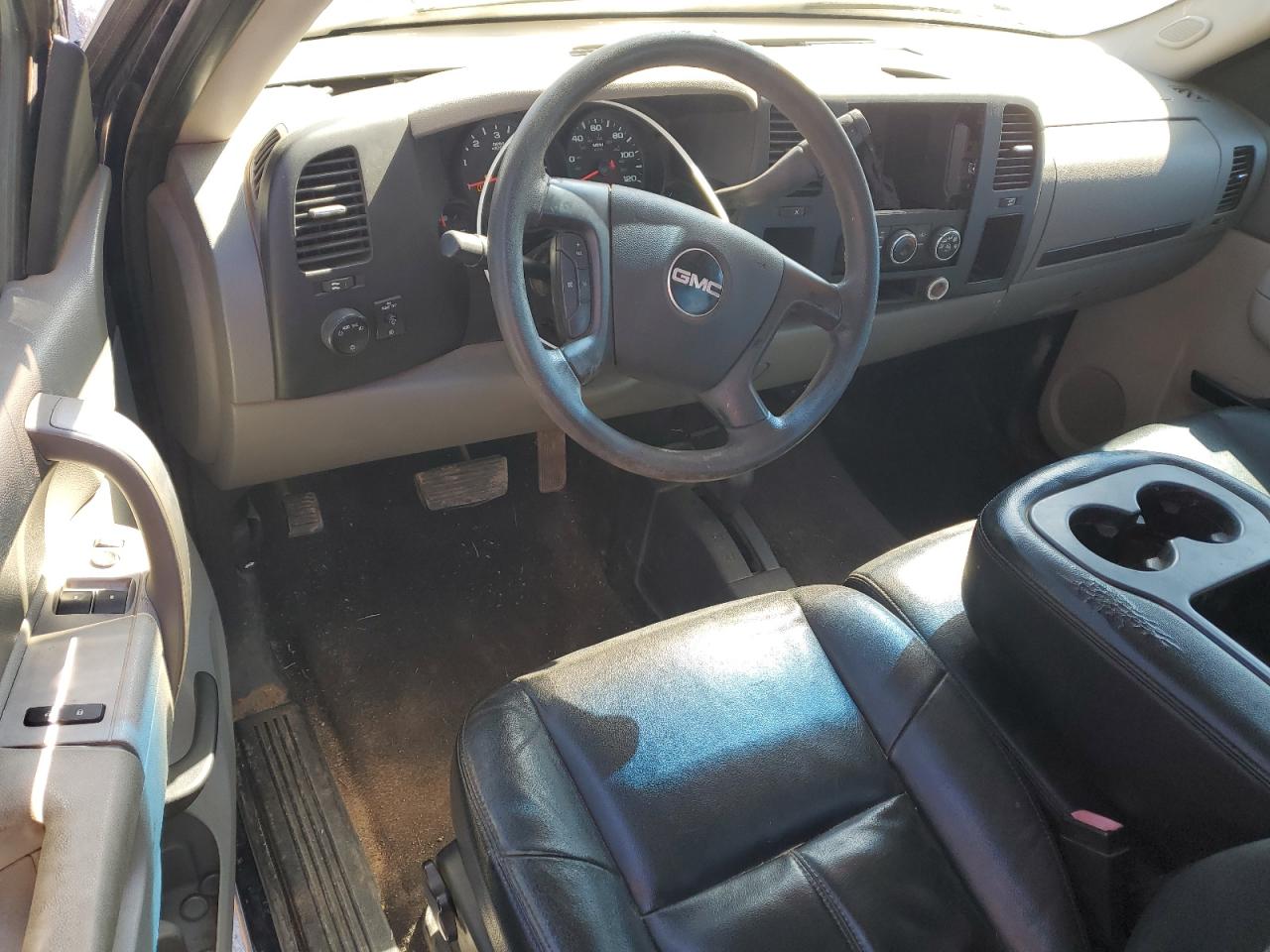 2010 GMC Sierra - Image 8