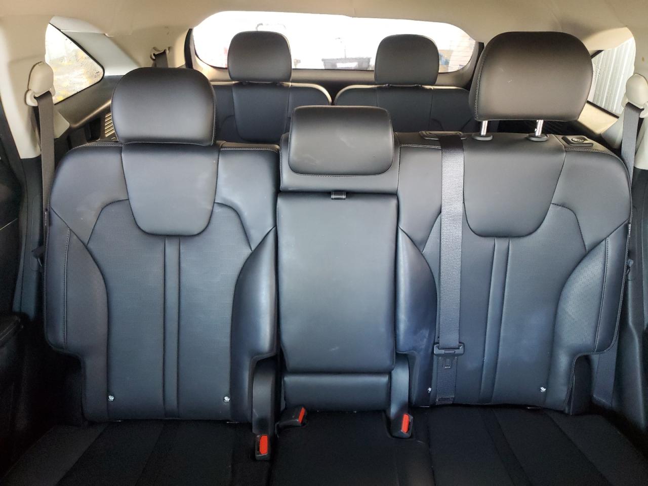 2024 Kia Sorento - Image 10